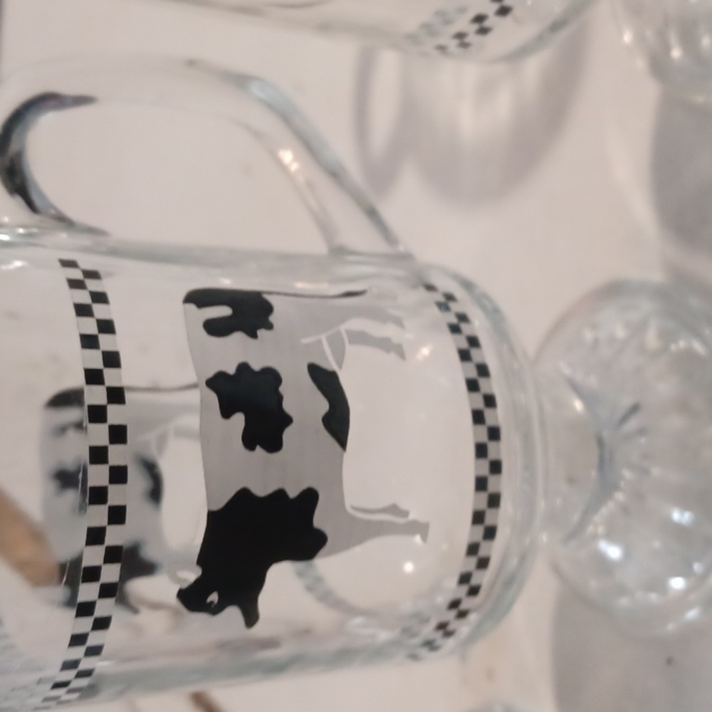 Vintage Cow Pedestal Glasses Set 4 - Picture 6 of 10